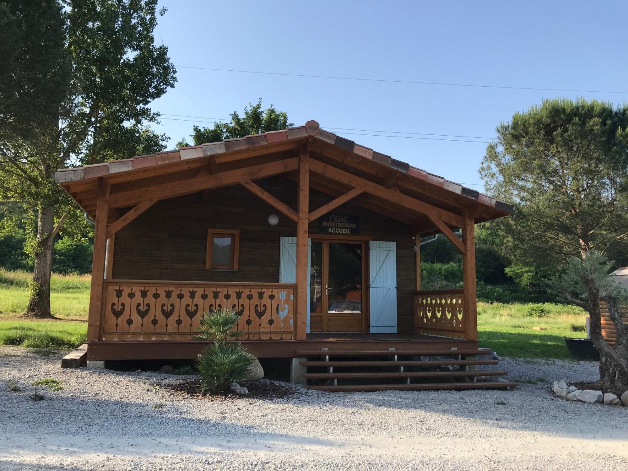 Les Chalets Montréjeau Exterior foto