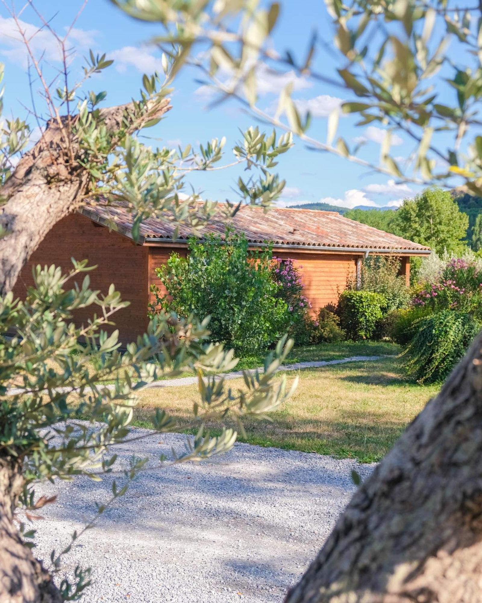 Les Chalets Montréjeau Exterior foto